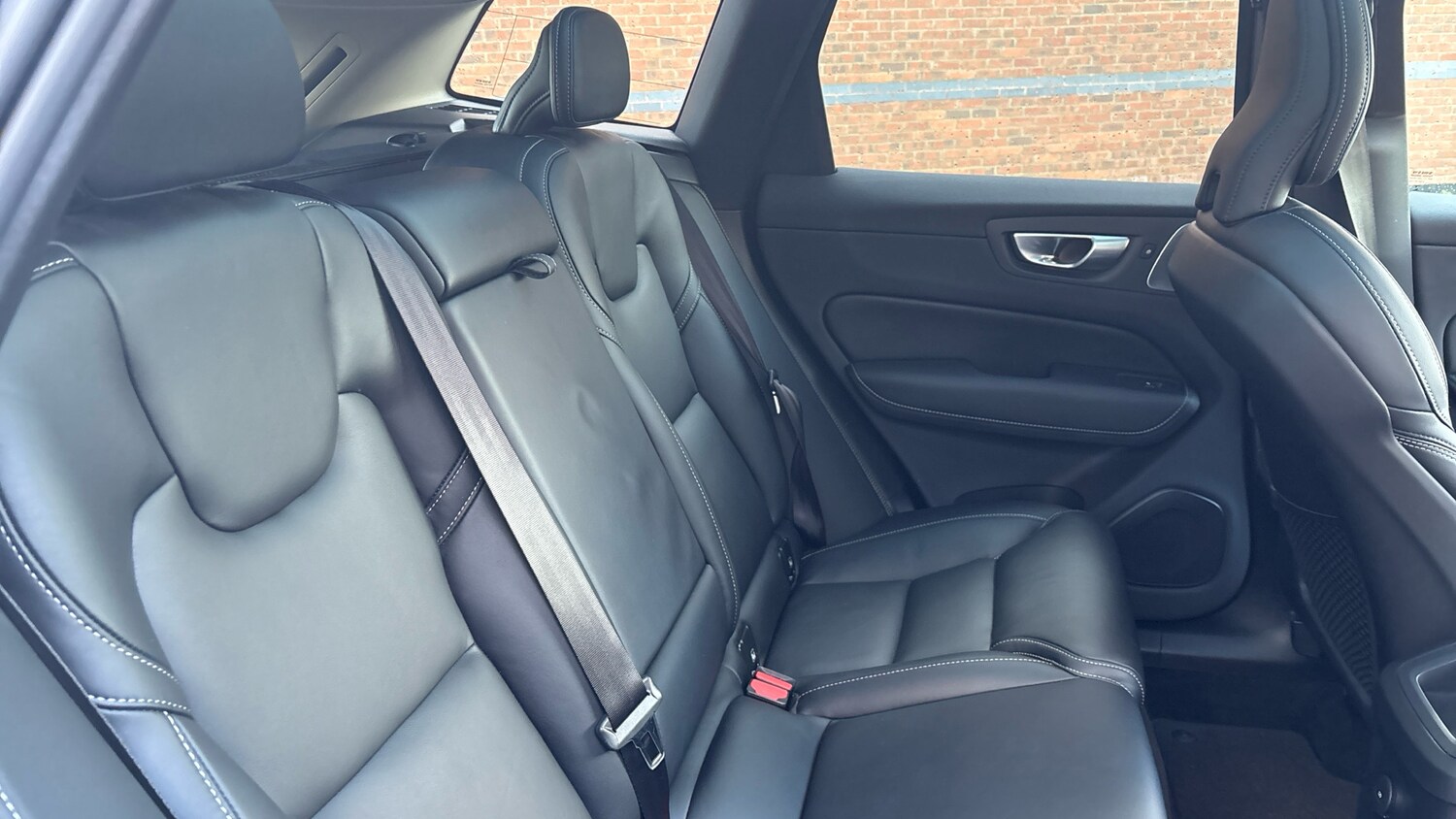 Used Volvo XC60 2023 for sale - 77116413: Photo 32