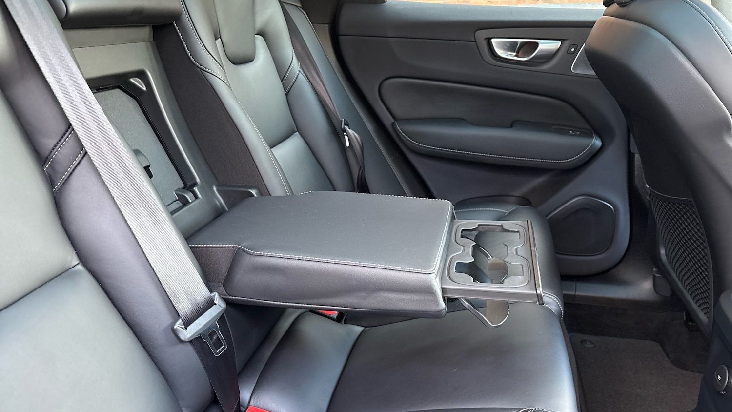 Used Volvo XC60 2023 for sale - 77116413: Photo 33