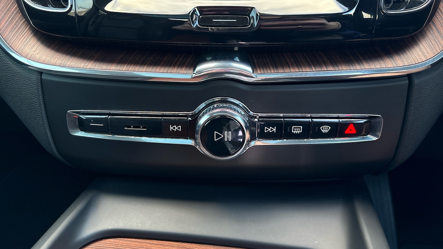 Used Volvo XC60 2023 for sale - 77116413: Photo 49