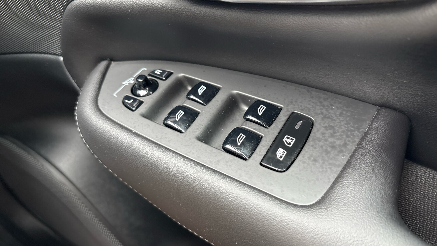 Used Volvo XC90 2022 for sale - 76653269: Photo 28