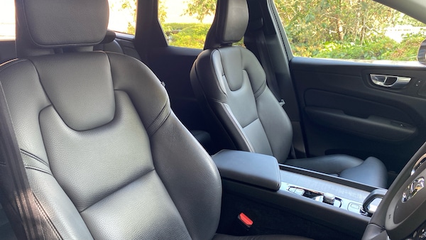 Used Volvo XC60 2023 for sale - 75260413: Photo 9