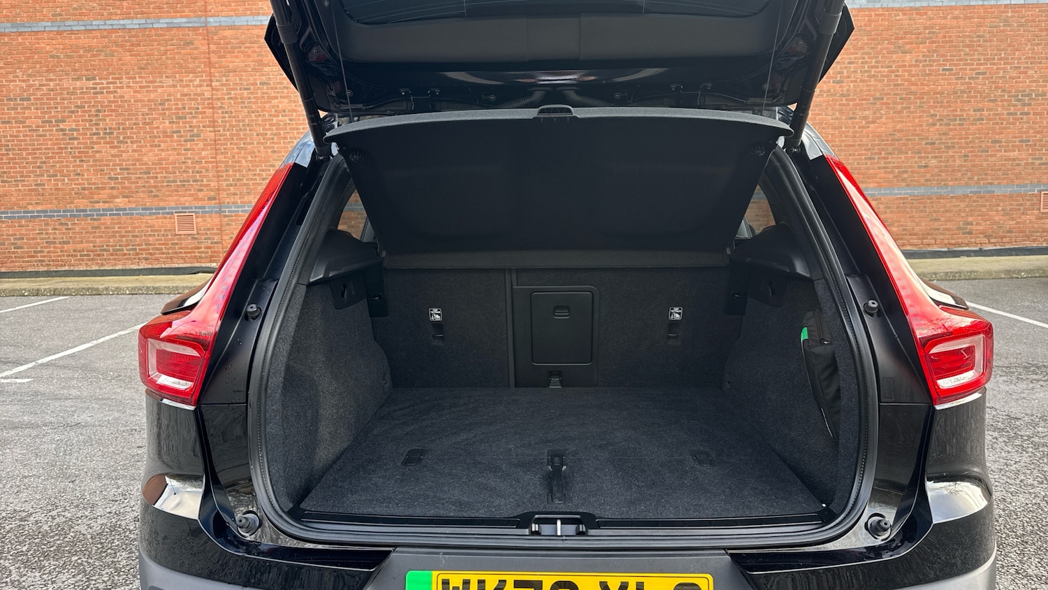 Used Volvo XC40 2023 for sale - 76933007: Photo 13