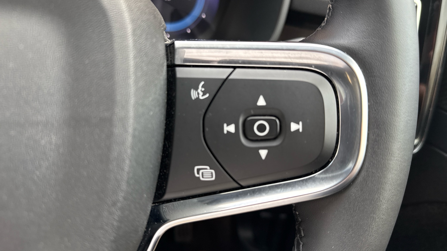 Used Volvo XC40 2023 for sale - 76933007: Photo 23