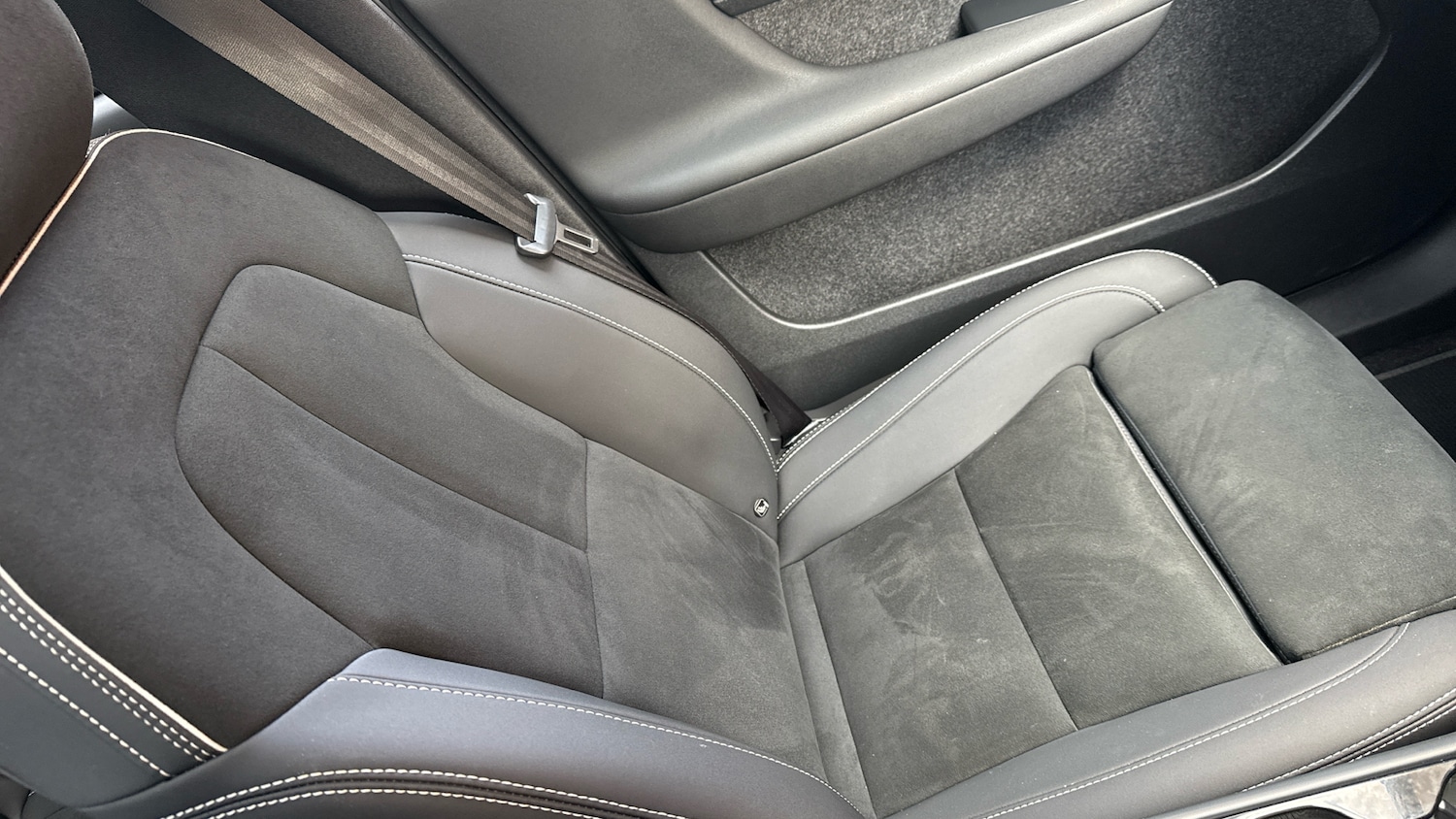 Used Volvo XC40 2023 for sale - 76933007: Photo 30