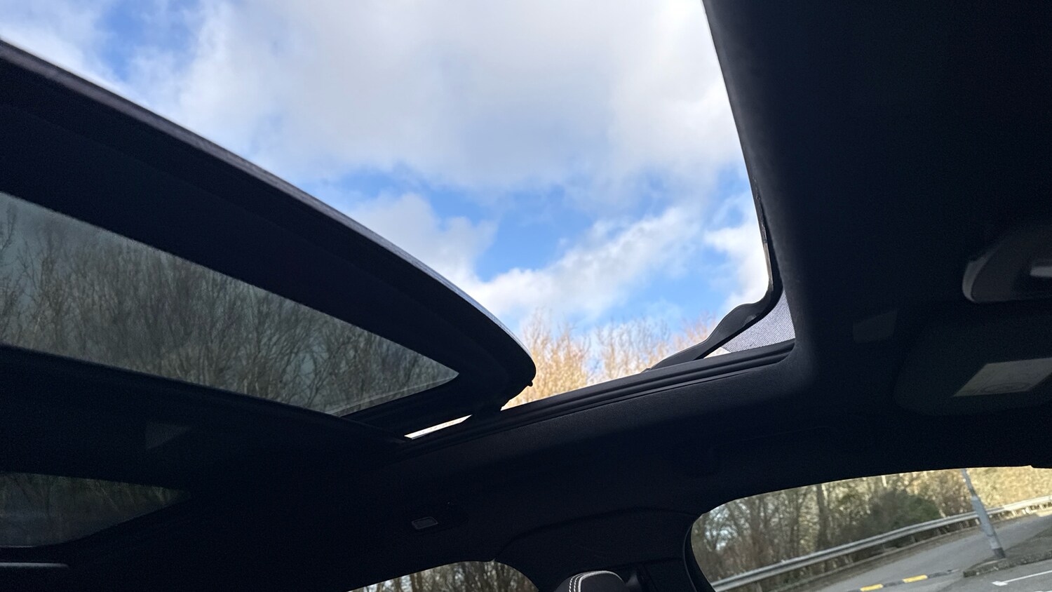 Used Volvo XC40 2023 for sale - 76933007: Photo 31