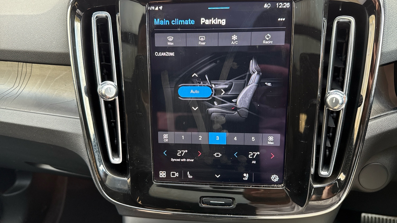 Used Volvo XC40 2023 for sale - 76933007: Photo 33