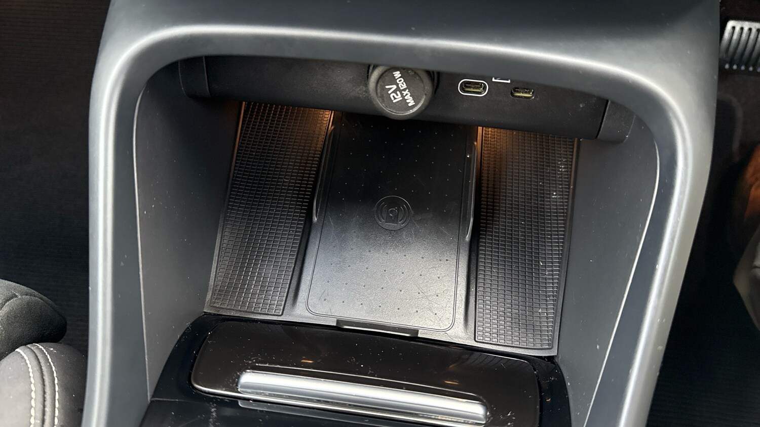 Used Volvo XC40 2023 for sale - 76933007: Photo 38