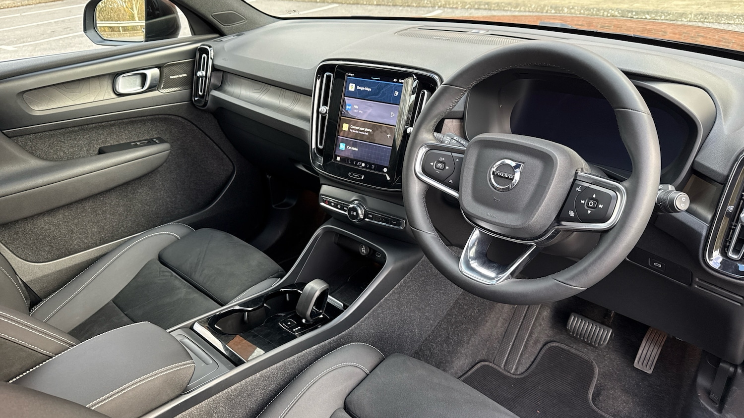 Used Volvo XC40 2023 for sale - 76933007: Photo 4