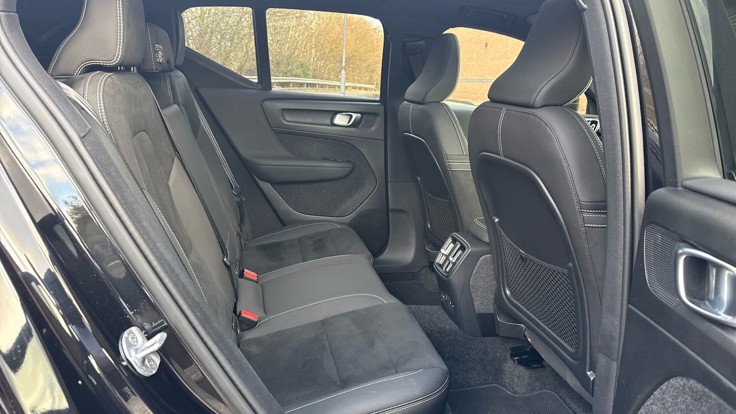 Used Volvo XC40 2023 for sale - 76933007: Photo 6