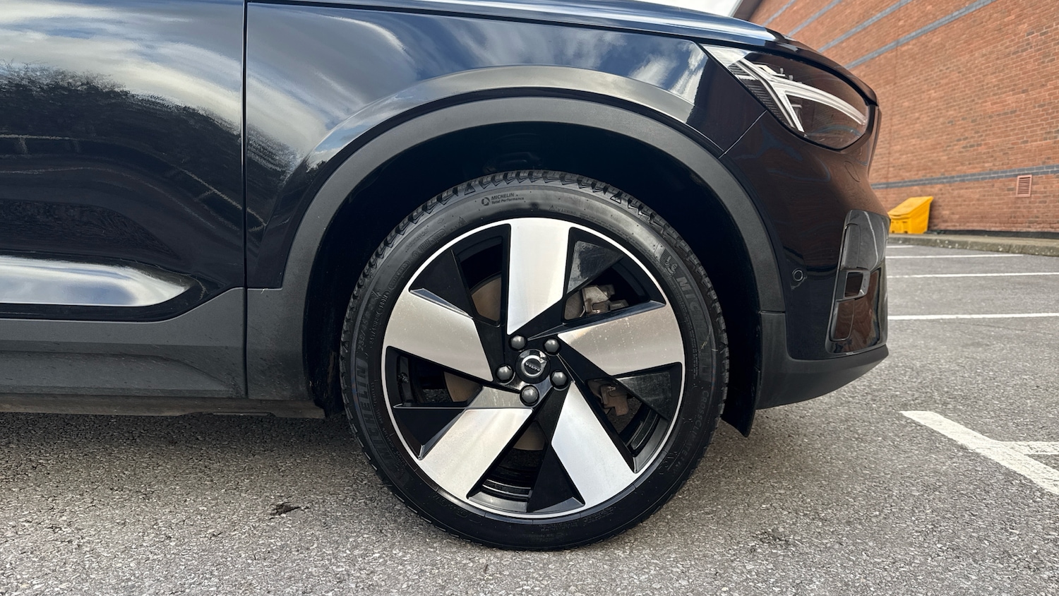 Used Volvo XC40 2023 for sale - 76933007: Photo 9