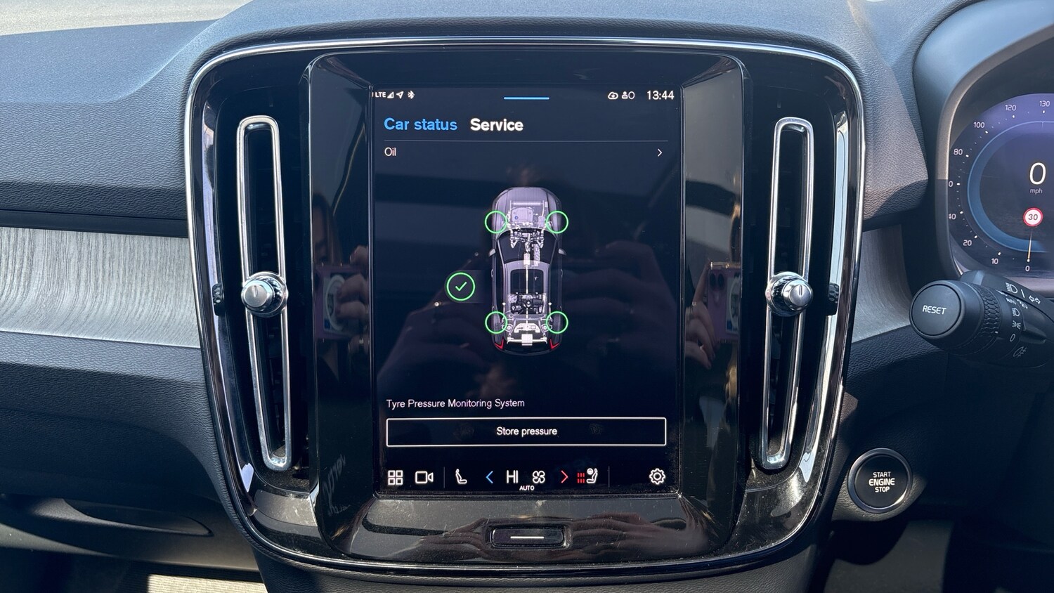 Used Volvo XC40 2025 for sale - 78106159: Photo 12