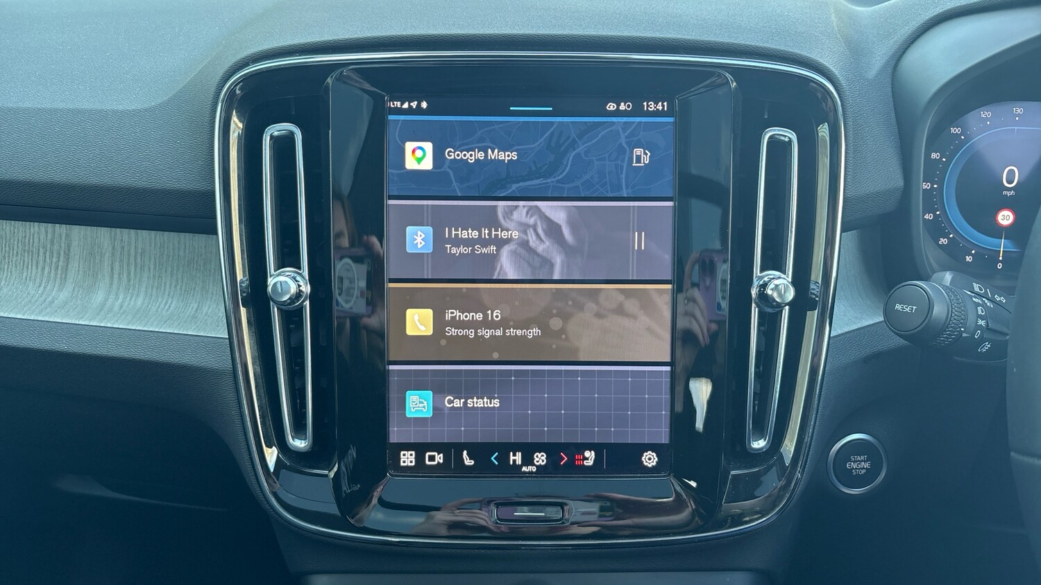 Used Volvo XC40 2025 for sale - 78106159: Photo 17