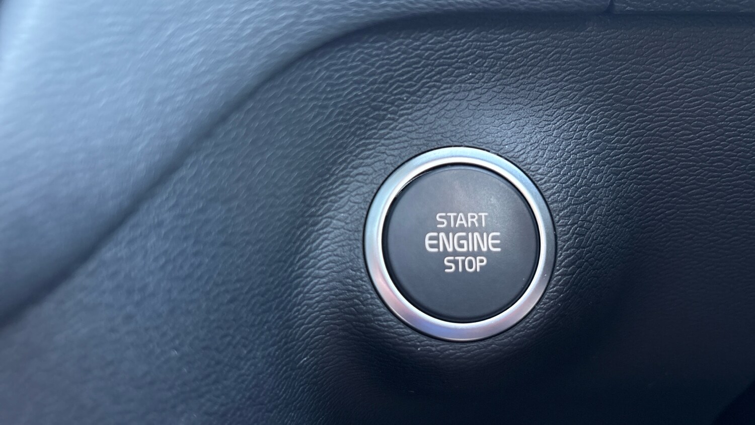 Used Volvo XC40 2025 for sale - 78106159: Photo 27