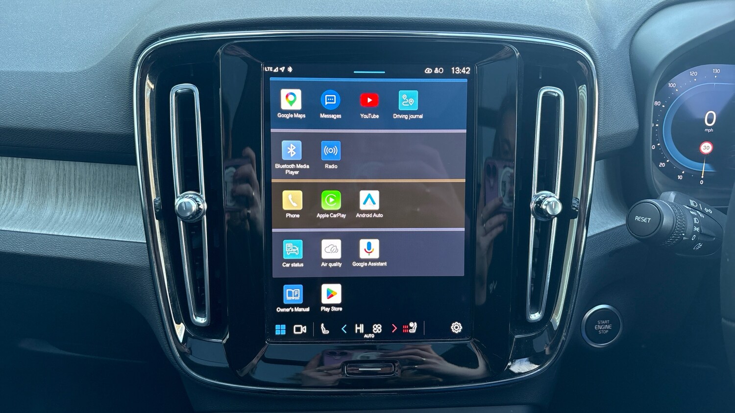 Used Volvo XC40 2025 for sale - 78106159: Photo 38