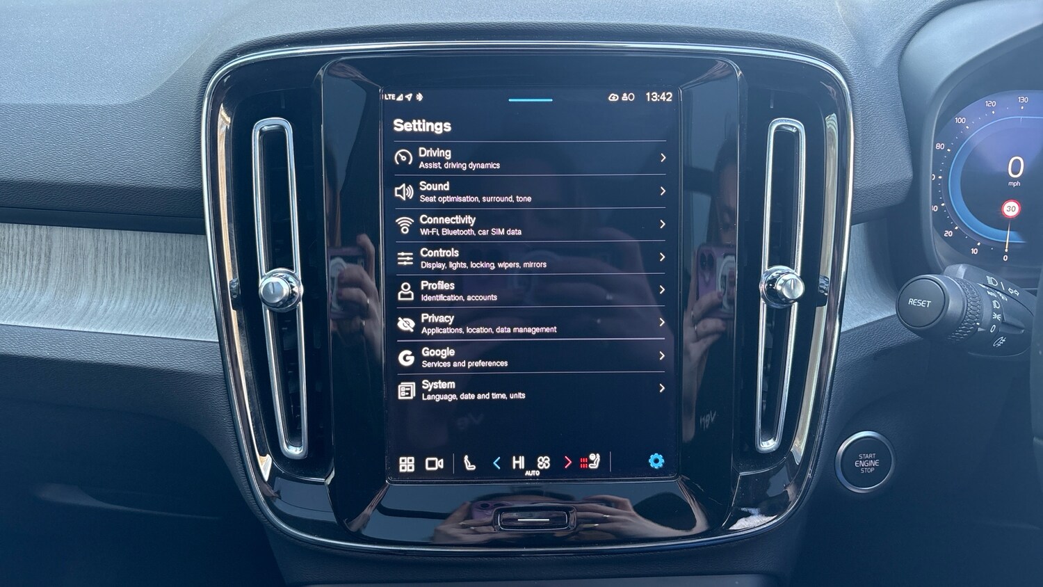 Used Volvo XC40 2025 for sale - 78106159: Photo 39