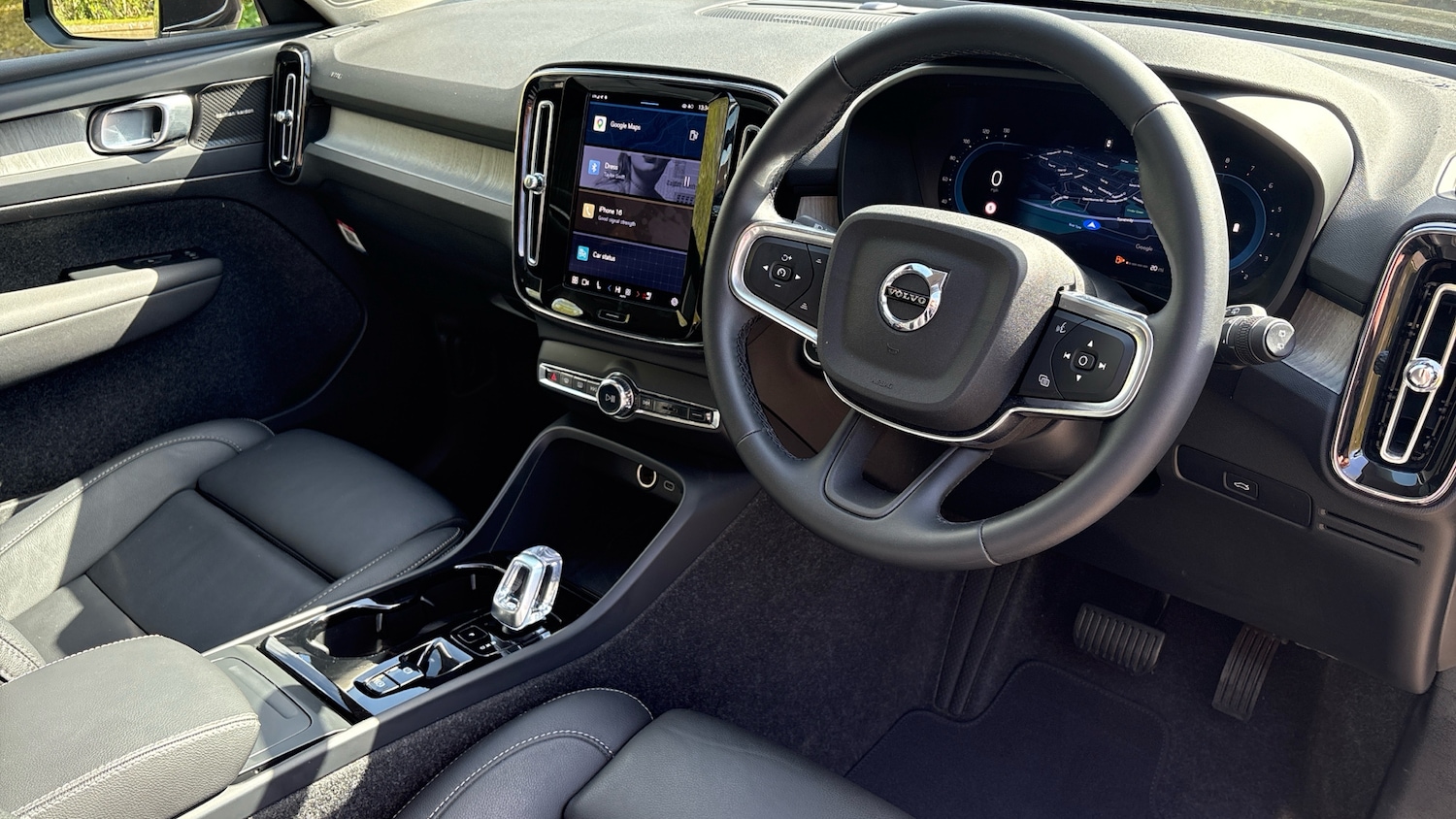 Used Volvo XC40 2025 for sale - 78106159: Photo 4