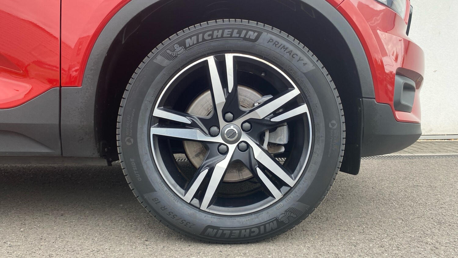 2021 Volvo XC40 2.0 B4P R DESIGN 5dr AWD Auto Petrol Estate Estate Petrol Automa - Picture 16 of 24
