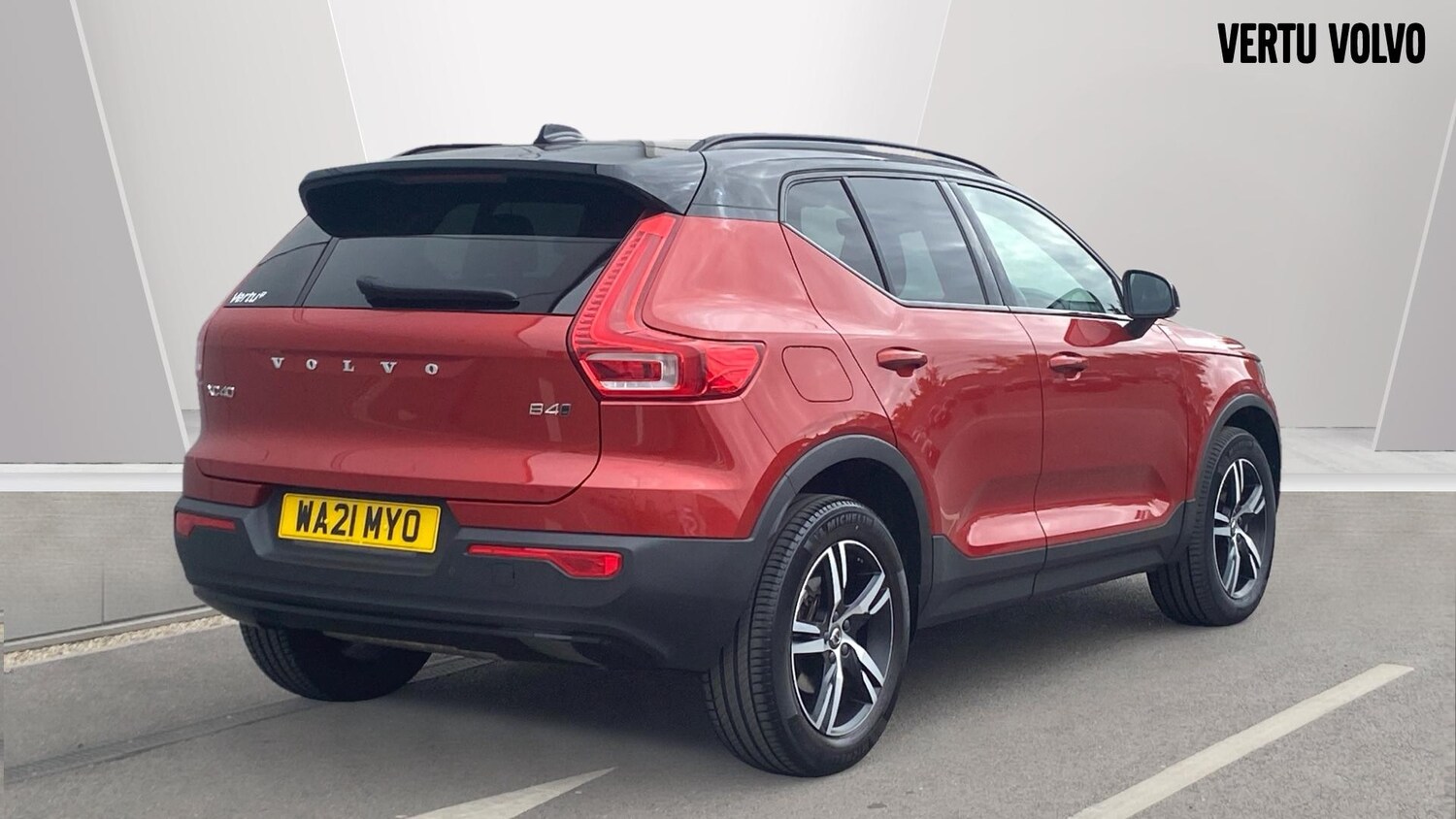 2021 Volvo XC40 2.0 B4P R DESIGN 5dr AWD Auto Petrol Estate Estate Petrol Automa - Picture 7 of 24