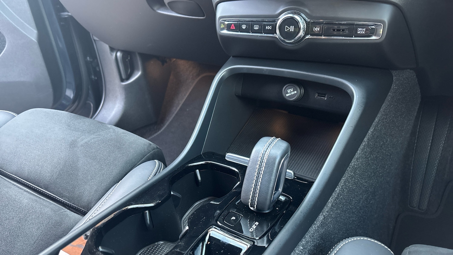 Used Volvo XC40 2021 for sale - 76894379: Photo 14