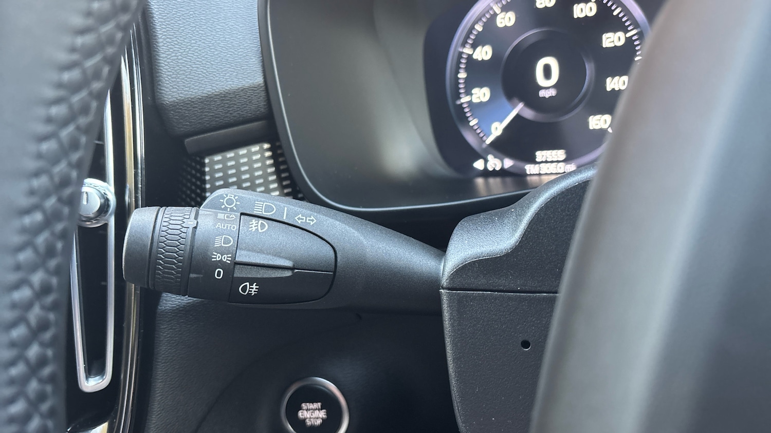 Used Volvo XC40 2021 for sale - 76894379: Photo 24