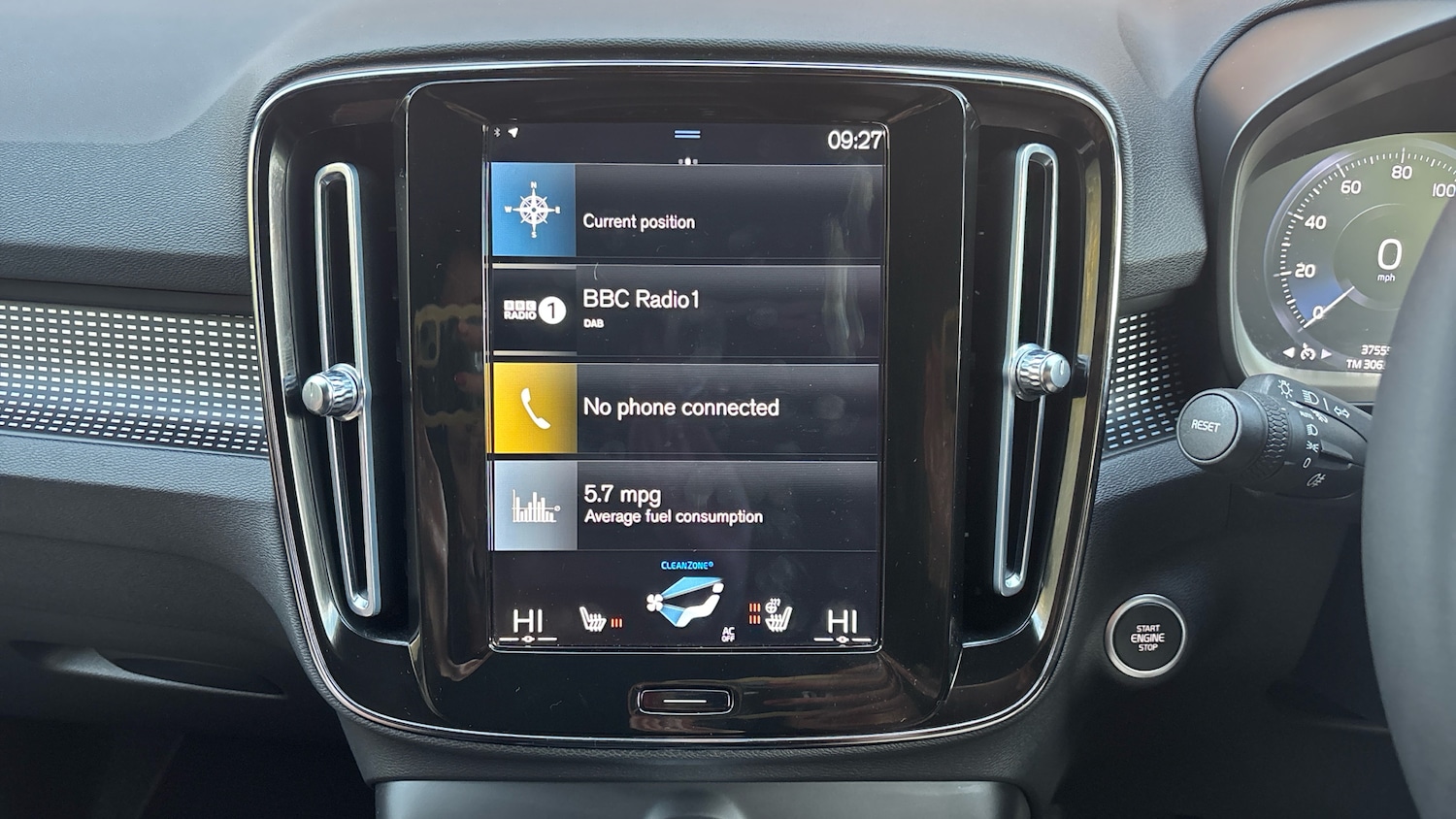 Used Volvo XC40 2021 for sale - 76894379: Photo 29