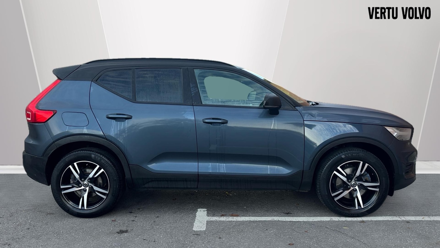 Used Volvo XC40 2021 for sale - 76894379: Photo 3
