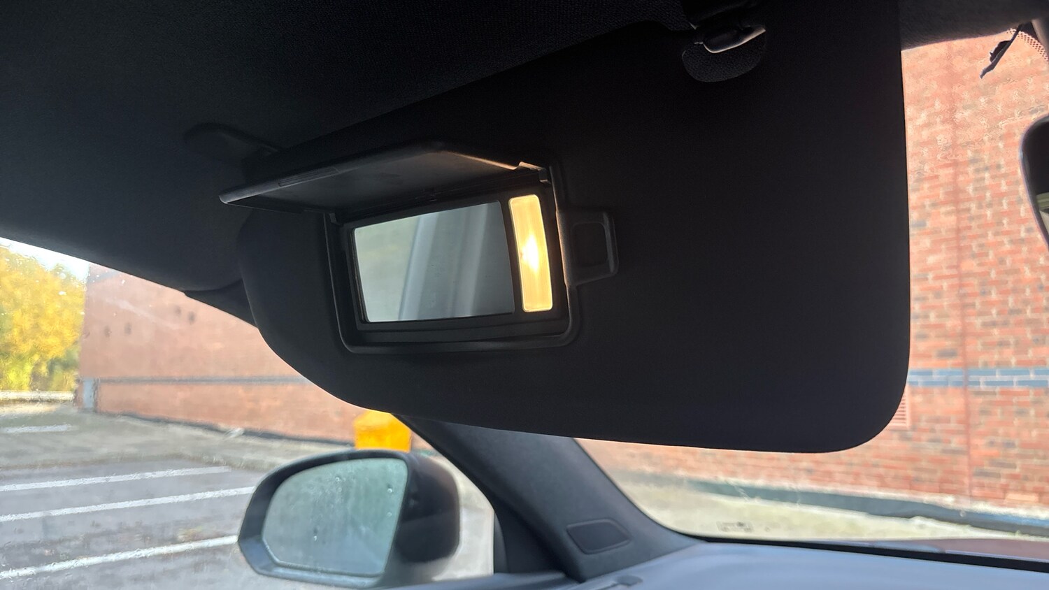 Used Volvo XC40 2021 for sale - 76894379: Photo 42