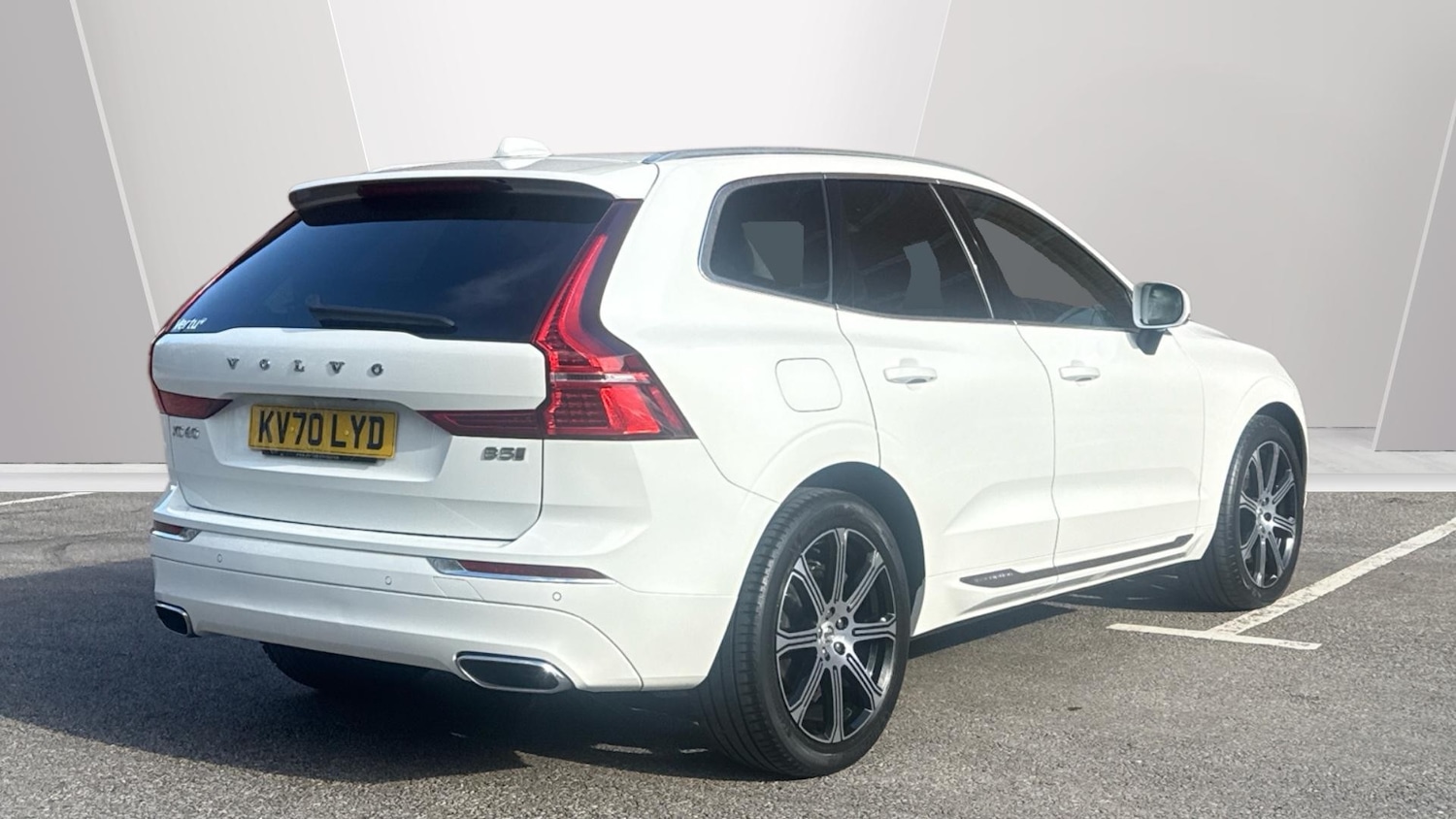 Used Volvo XC60 2020 for sale - 78081609: Photo 2