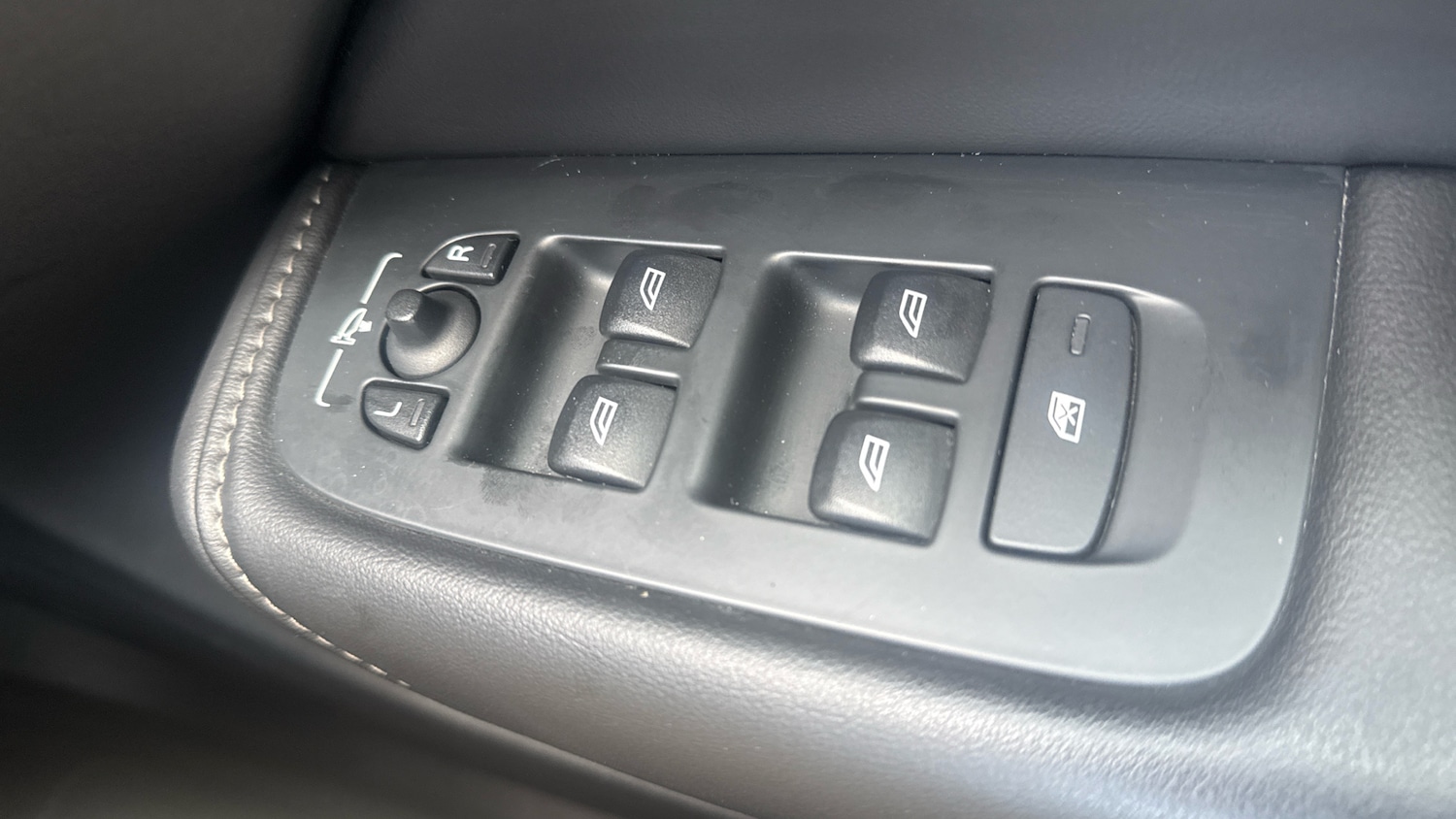 Used Volvo XC60 2020 for sale - 78081609: Photo 27