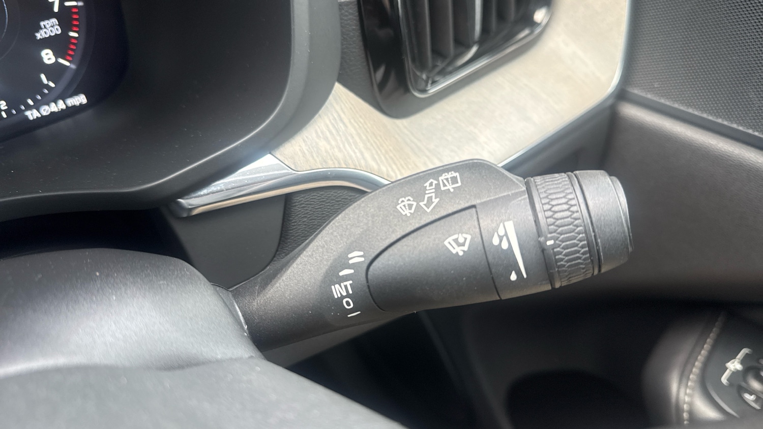 Used Volvo XC60 2020 for sale - 78081609: Photo 30