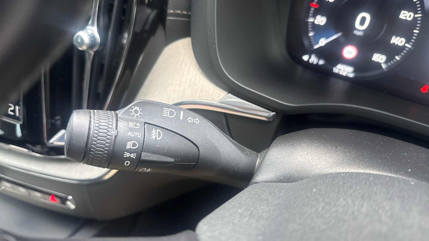 Used Volvo XC60 2020 for sale - 78081609: Photo 31