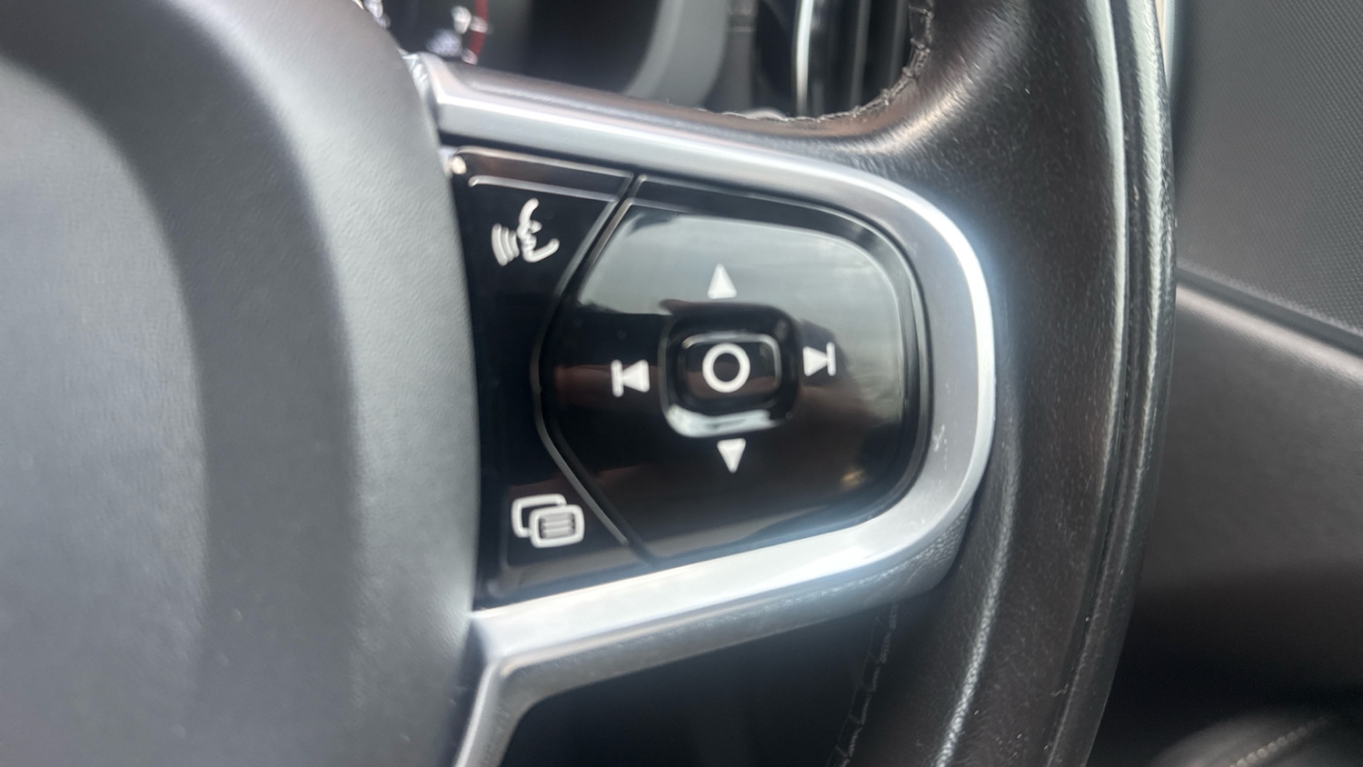 Used Volvo XC60 2020 for sale - 78081609: Photo 32