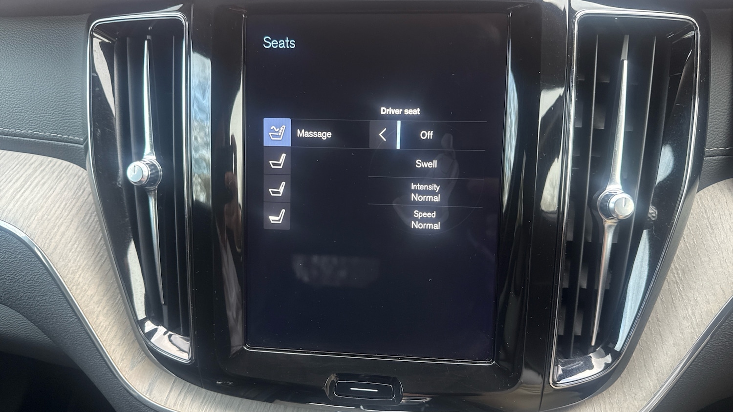 Used Volvo XC60 2020 for sale - 78081609: Photo 41