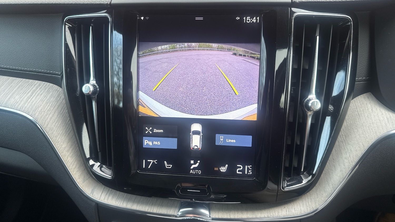 Used Volvo XC60 2020 for sale - 78081609: Photo 42