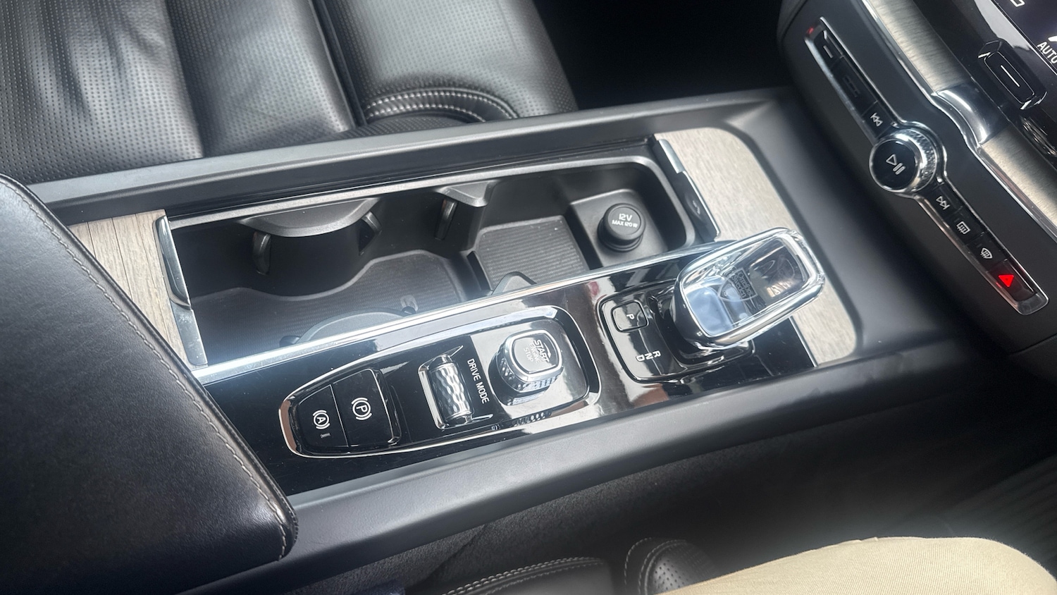 Used Volvo XC60 2020 for sale - 78081609: Photo 46