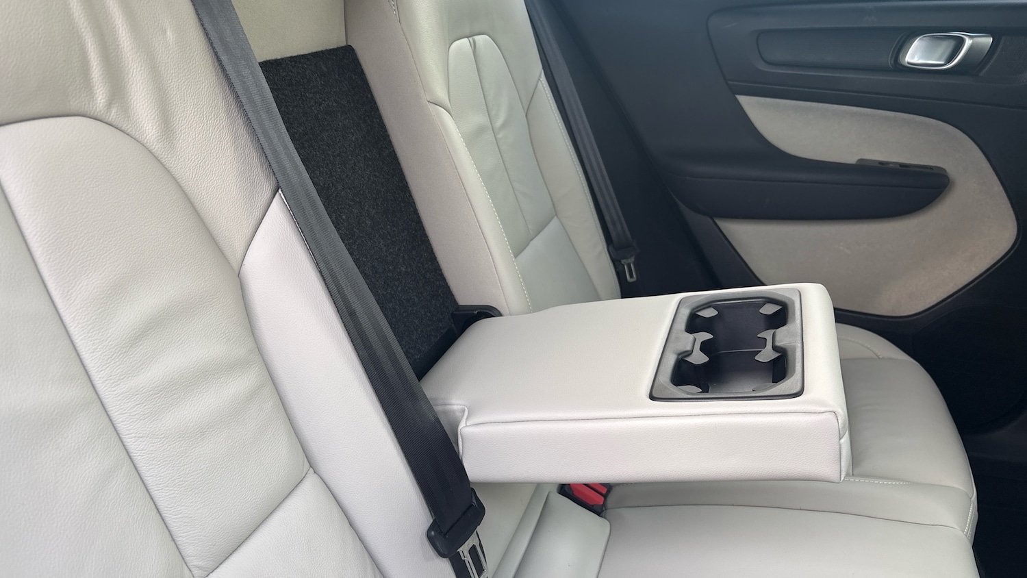 Used Volvo XC40 2021 for sale - 77735466: Photo 31