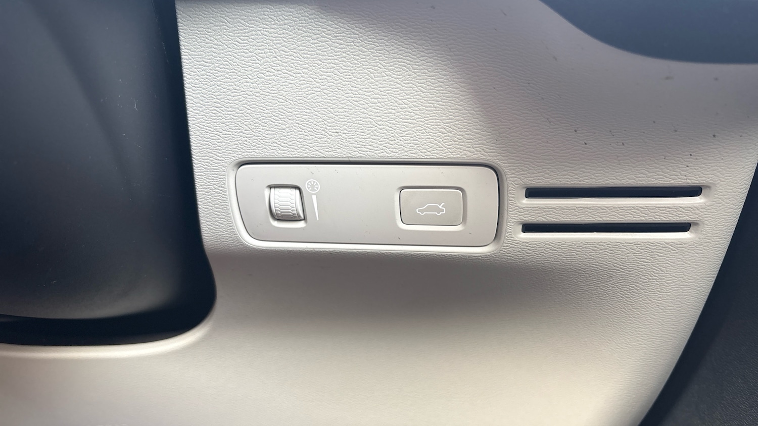 Used Volvo XC40 2021 for sale - 77735466: Photo 35