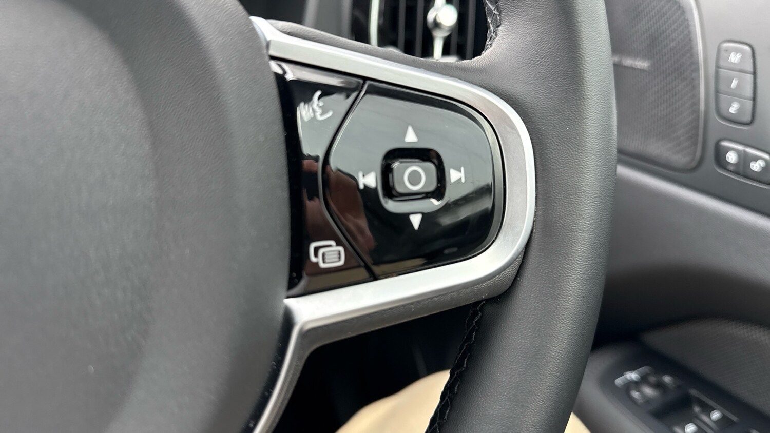 Used Volvo XC60 2025 for sale - 78223168: Photo 27