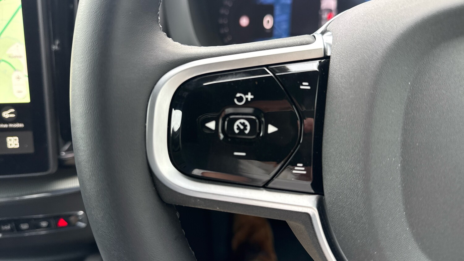 Used Volvo XC60 2025 for sale - 78223168: Photo 28