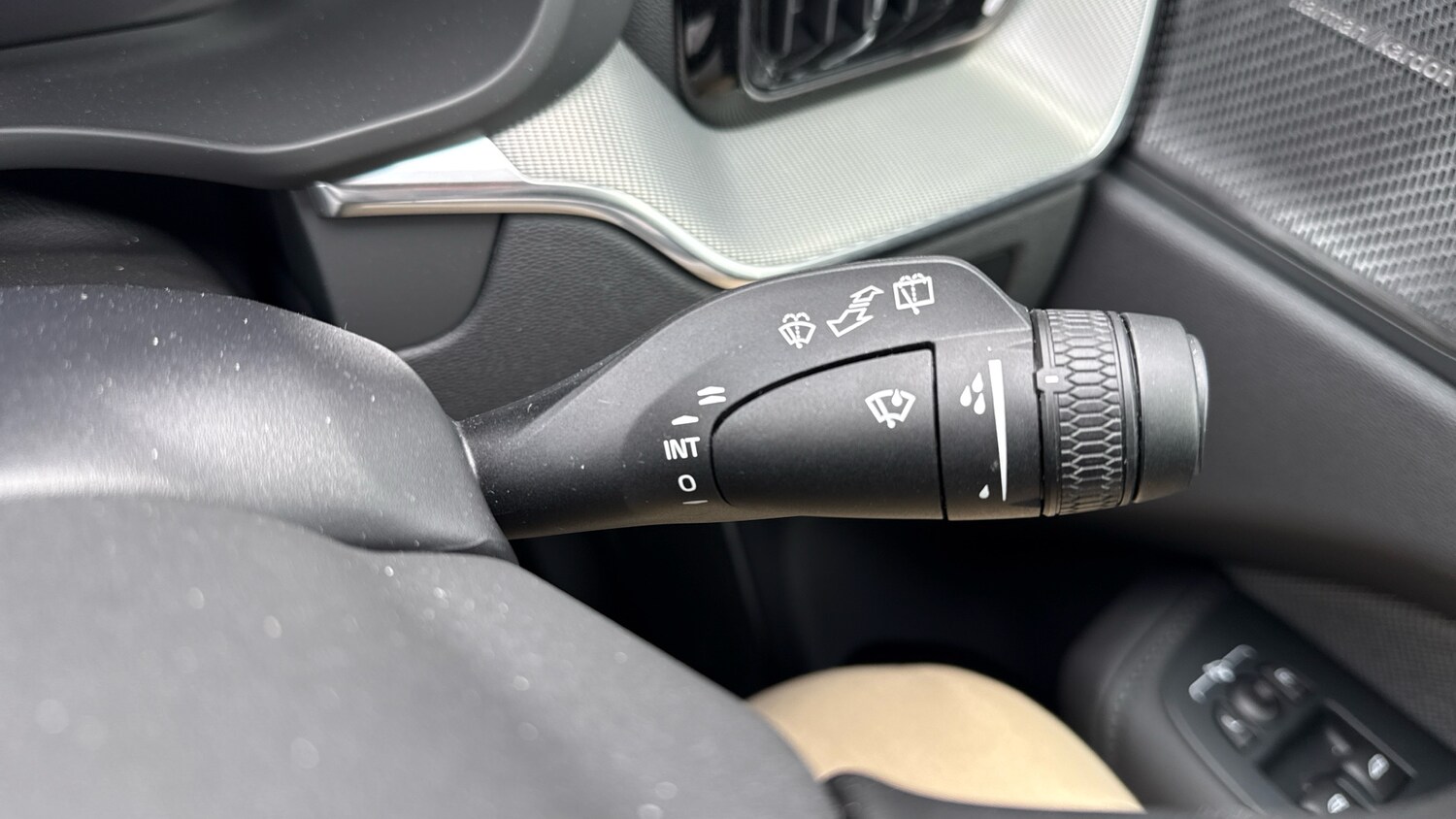 Used Volvo XC60 2025 for sale - 78223168: Photo 29