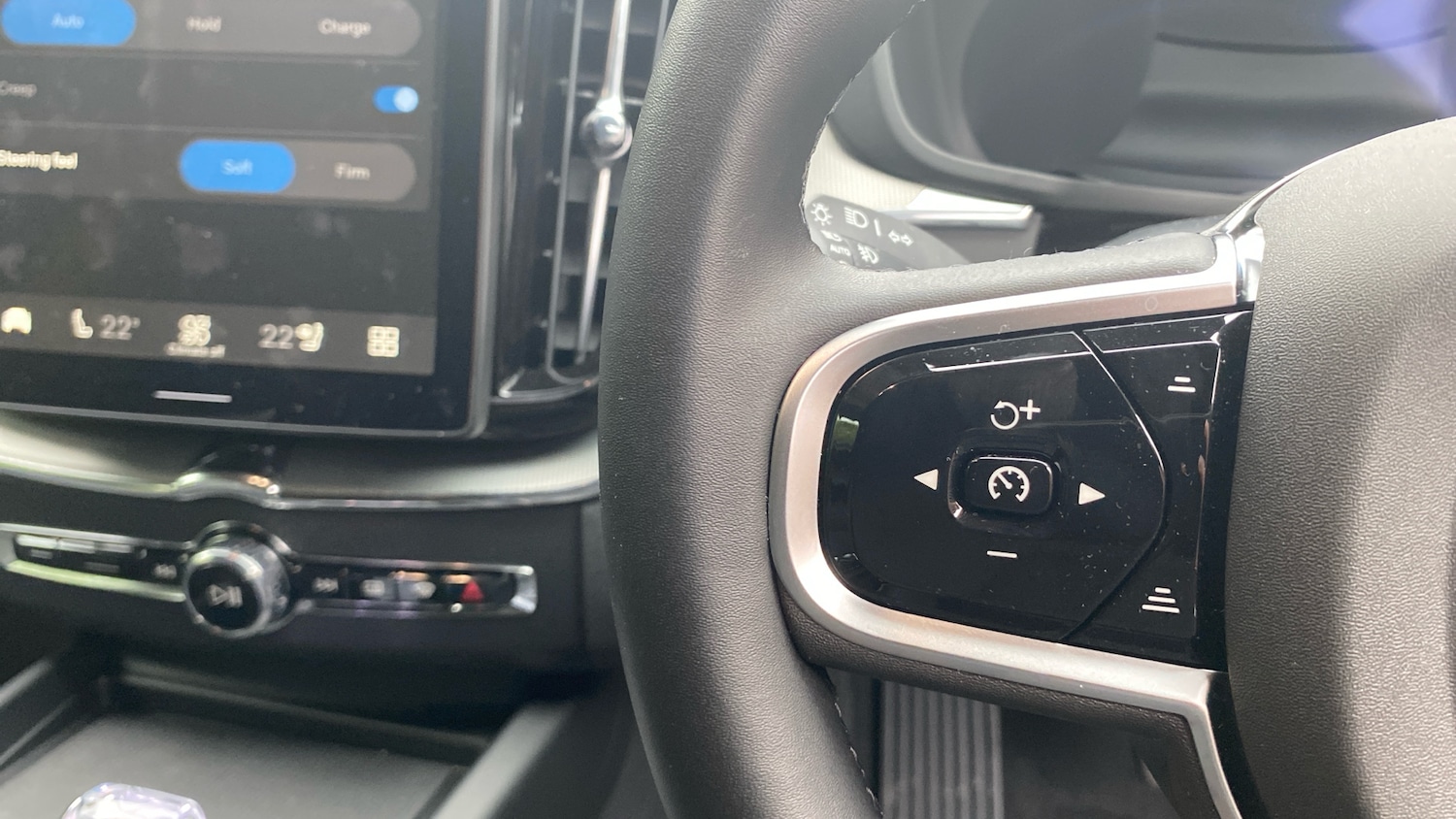 Used Volvo XC60 2025 for sale - 76653199: Photo 18