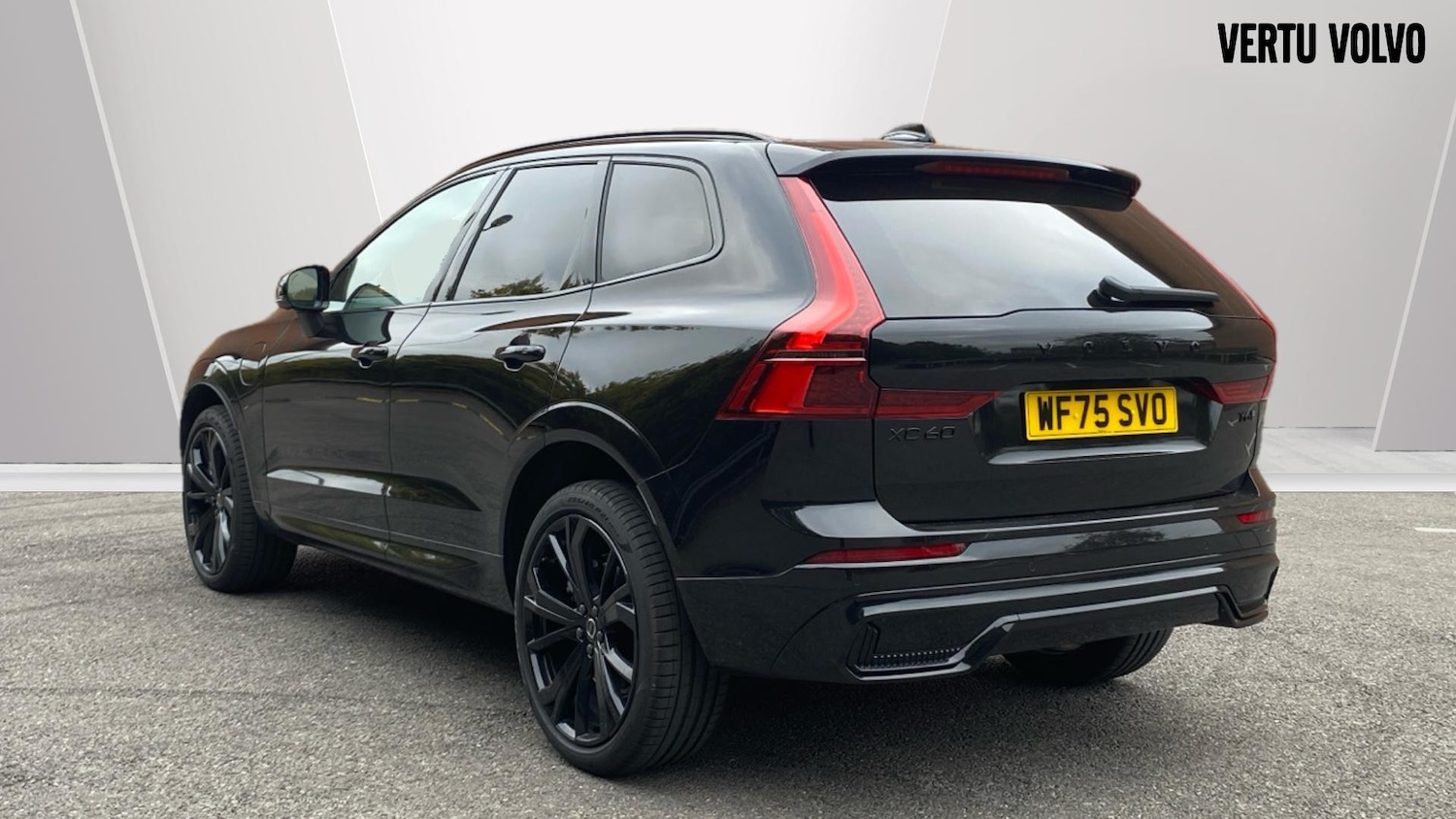 Used Volvo XC60 2025 for sale - 76653199: Photo 2