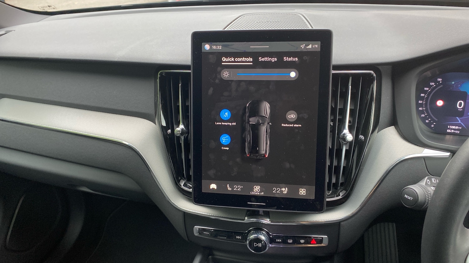 Used Volvo XC60 2025 for sale - 76653199: Photo 21