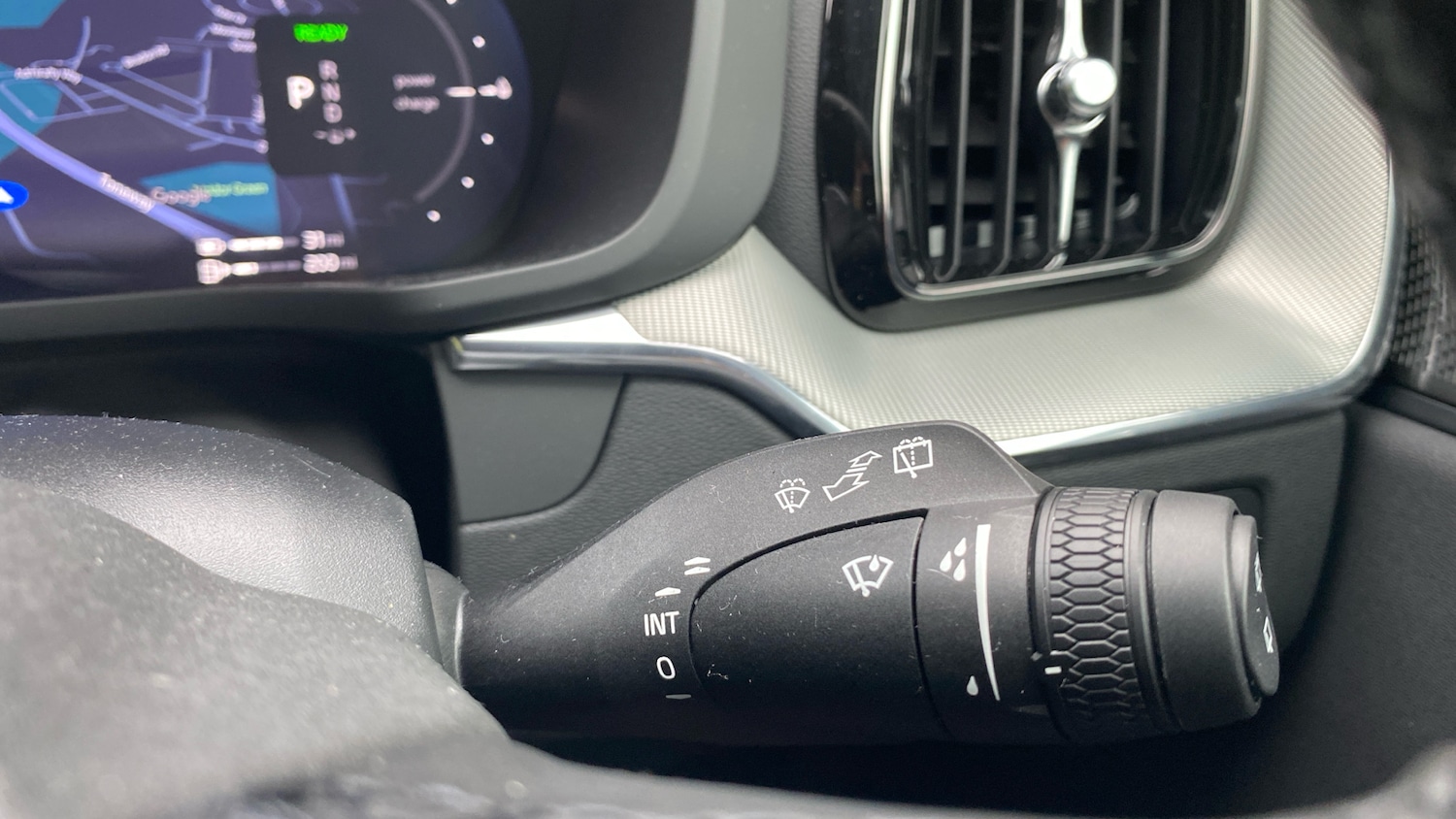 Used Volvo XC60 2025 for sale - 76653199: Photo 24