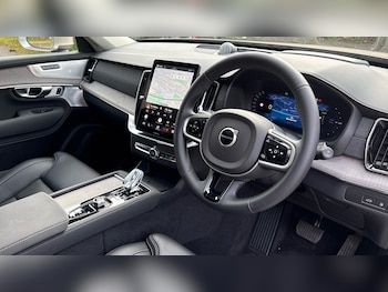 Used Volvo XC90 2025 for sale - 77883790: Photo