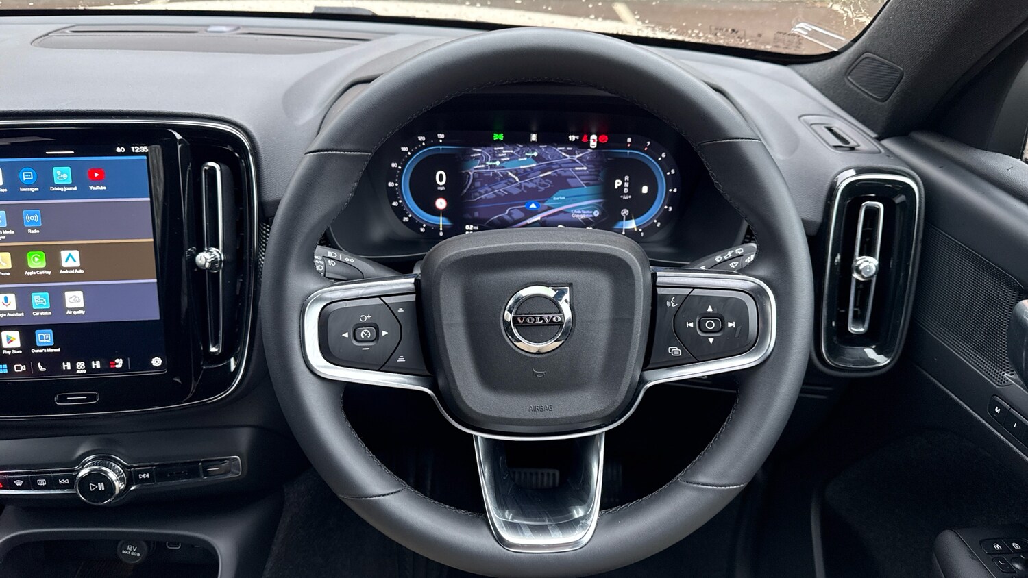 Used Volvo XC40 2025 for sale - 76718793: Photo 10