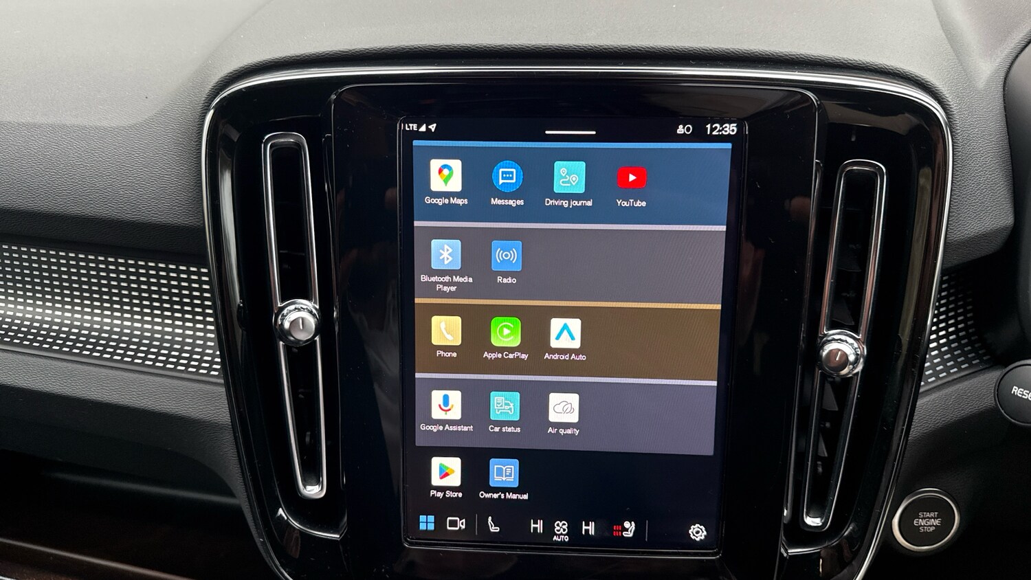 Used Volvo XC40 2025 for sale - 76718793: Photo 12