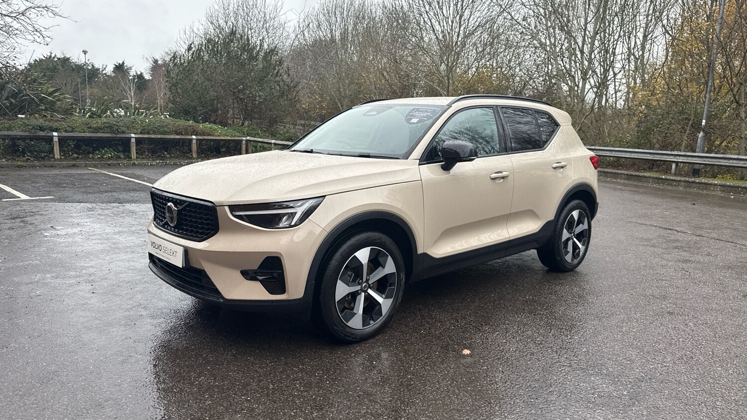 Used Volvo XC40 2025 for sale - 76718793: Photo 17