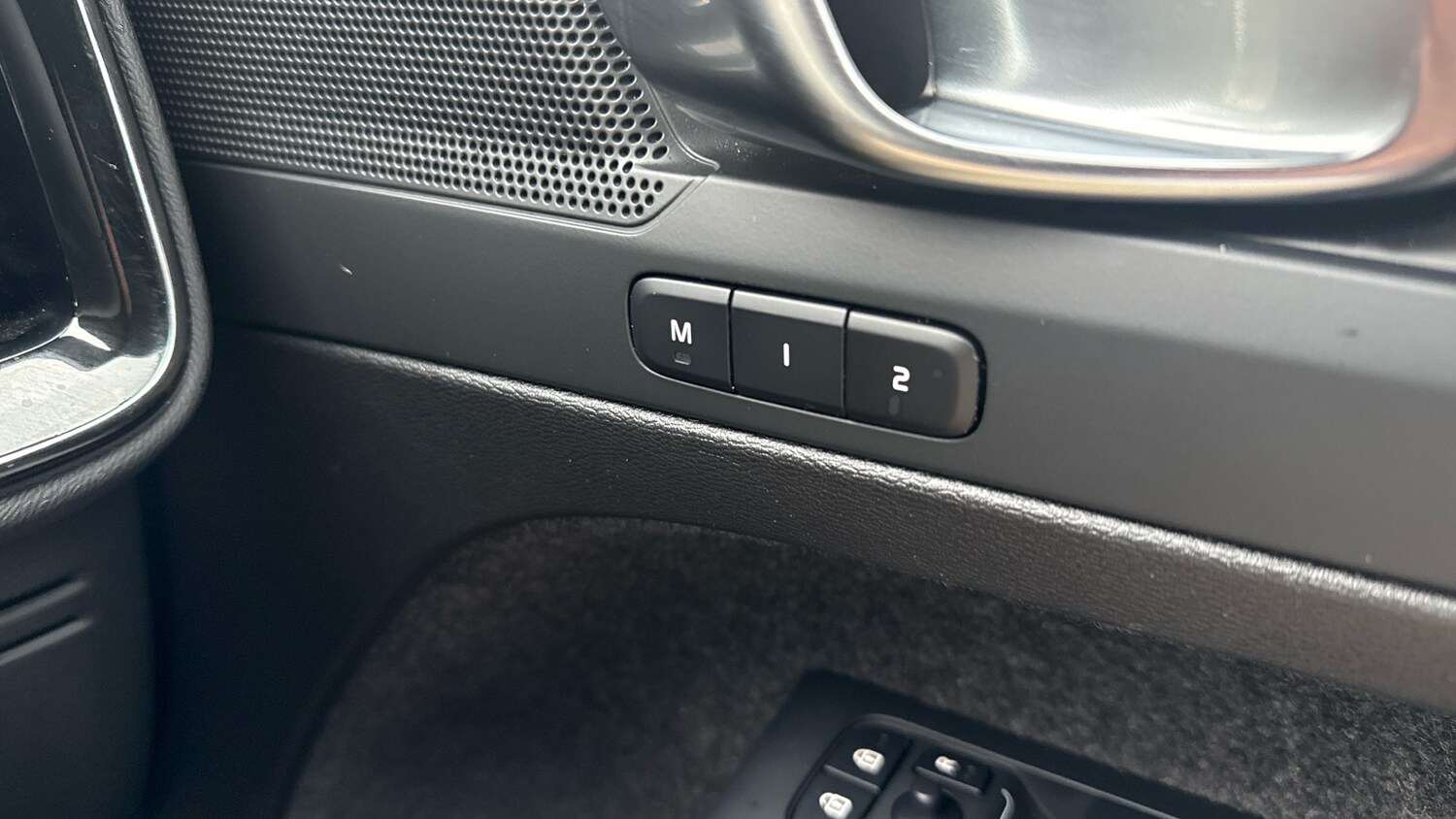 Used Volvo XC40 2025 for sale - 76718793: Photo 20