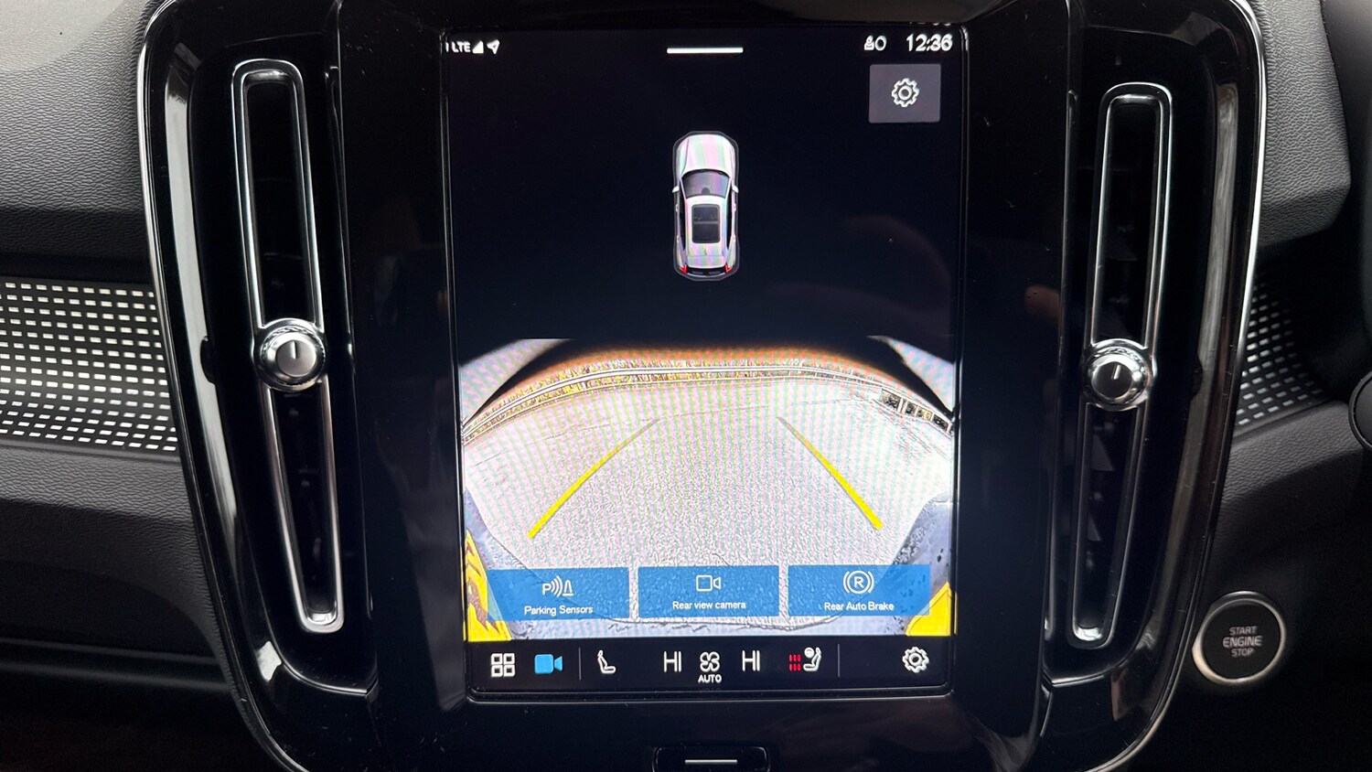 Used Volvo XC40 2025 for sale - 76718793: Photo 26